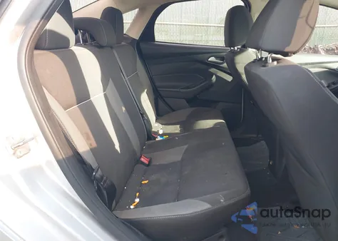 2013 Ford Focus Se z USA, uszkodzony, nr VIN 1FADP3F2XDL113844